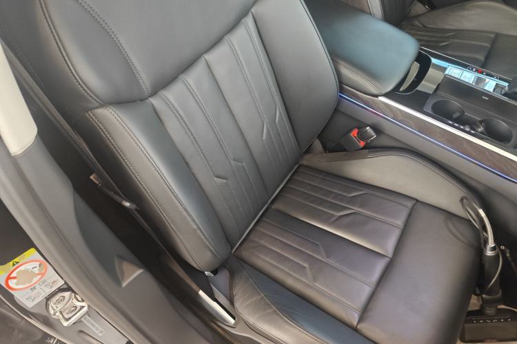 Used Audi A8 2019 A8L 50 TFSI quattro Comfort Model Right Front Seat