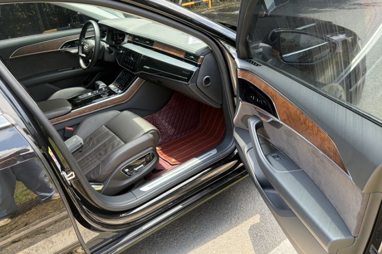 Used Audi A8 2019 Plus A8L 50 TFSI quattro Comfort Model Right Front Seat