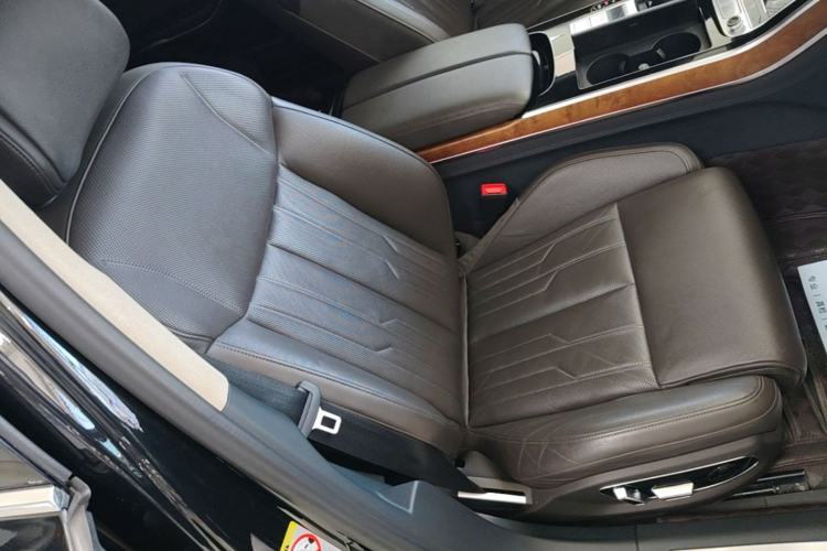 Used Audi A8 2019 Facelifted Plus A8L 50 TFSI quattro Luxury Edition Right Front Seat