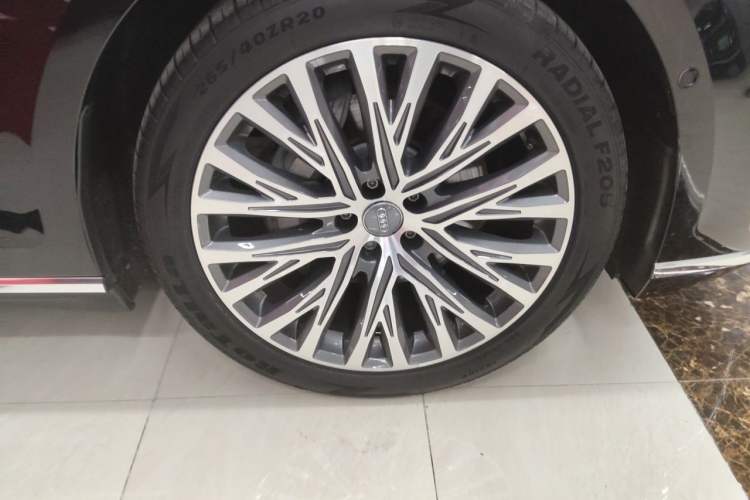 Used Audi A8 2019 Plus A8L 50 TFSI quattro Luxury Model Right Front Wheel Hub