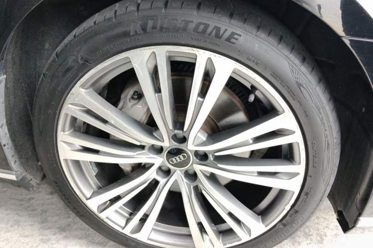 Used Audi A8 2019 Plus A8L 50 TFSI quattro Comfort Model Right Front Wheel Hub