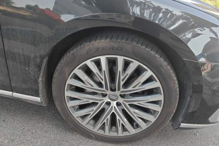 Used Audi A8 2019 Plus A8L 50 TFSI quattro Luxury Model Right Front Wheel Hub