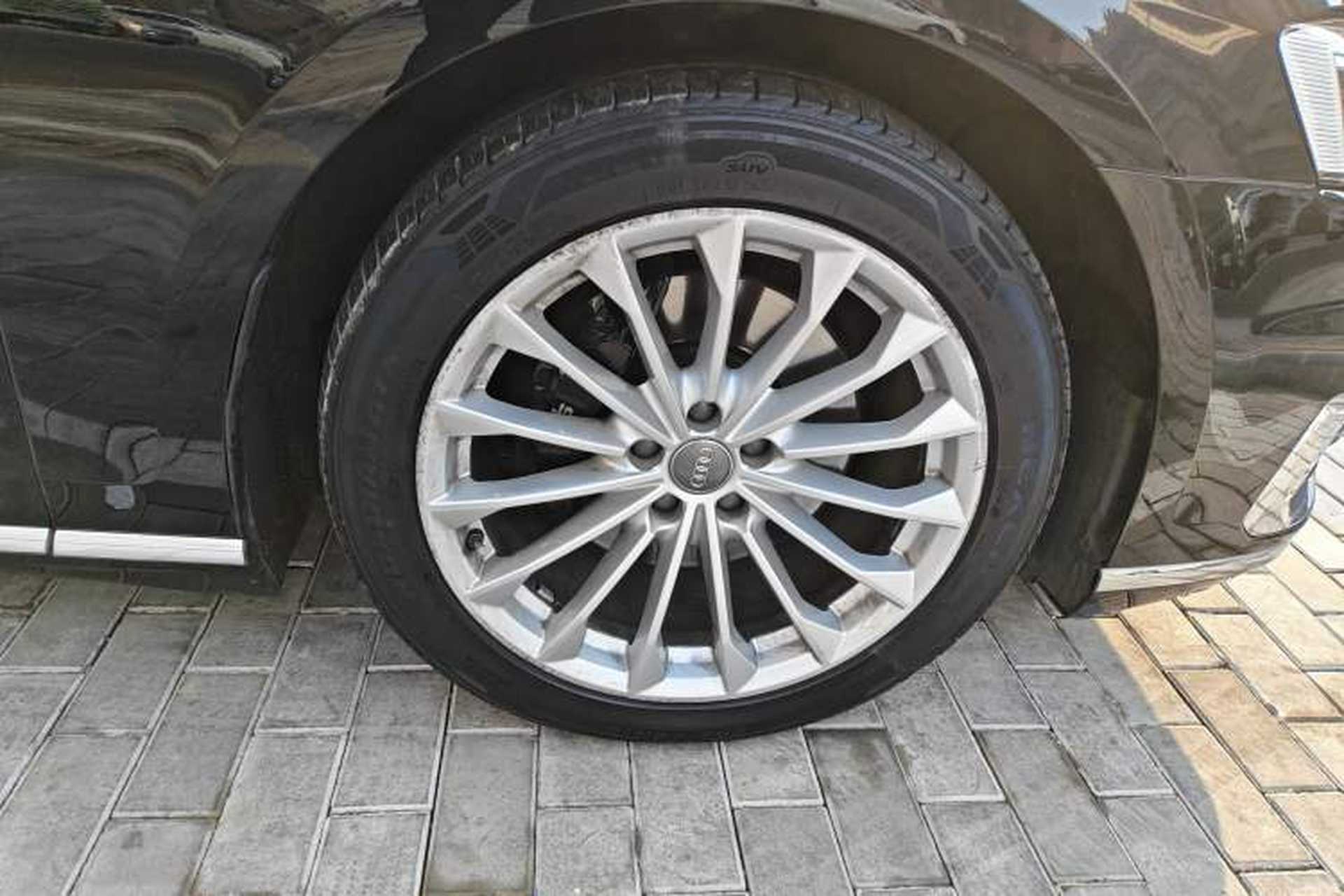 Used Audi A8 2019 Plus A8L 50 TFSI quattro Comfort Model Right Front Wheel Hub