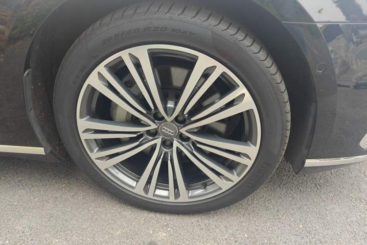 Used Audi A8 2019 Plus A8L 55 TFSI quattro Prestige Edition Right Front Wheel Hub