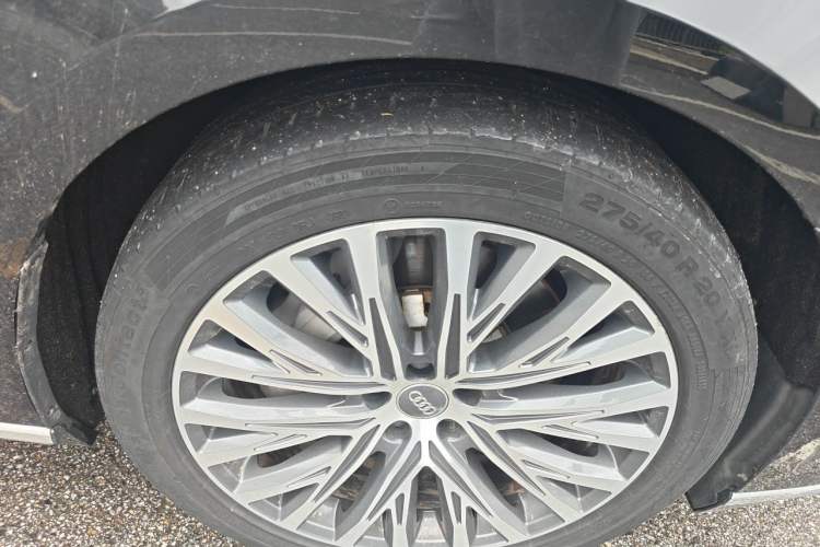 Used Audi A8 2019 Plus A8L 55 TFSI quattro Luxury Model Right Front Wheel Hub