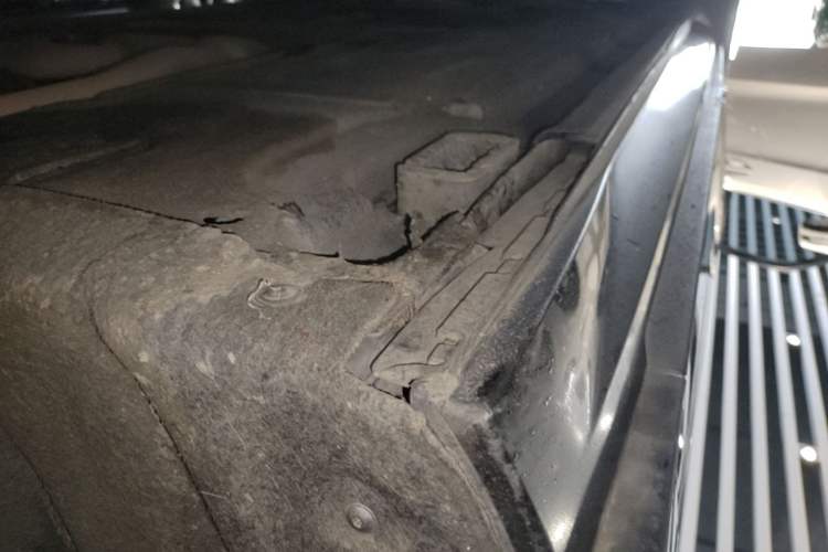 Used Audi A8 2019 Plus A8L 50 TFSI quattro Comfort Model Right Side Sill