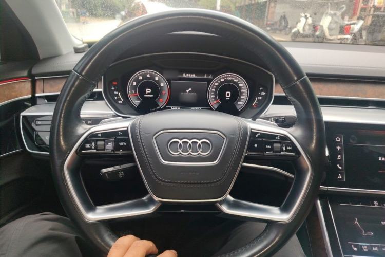 Used Audi A8 2019 Facelifted Plus A8L 50 TFSI quattro Luxury Edition Steering Wheel