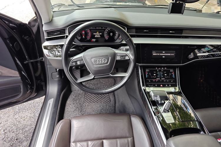 Used Audi A8 2019 Facelifted Plus A8L 50 TFSI quattro Comfort Version Steering Wheel