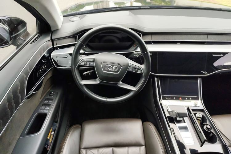 Used Audi A8 2019 Facelifted Plus A8L 50 TFSI quattro Comfort Version Steering Wheel