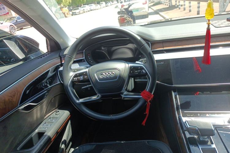 Used Audi A8 2019 Plus A8L 50 TFSI quattro Luxury Model Steering Wheel