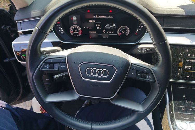Used Audi A8 2019 Facelifted Plus A8L 50 TFSI quattro Comfort Version Steering Wheel