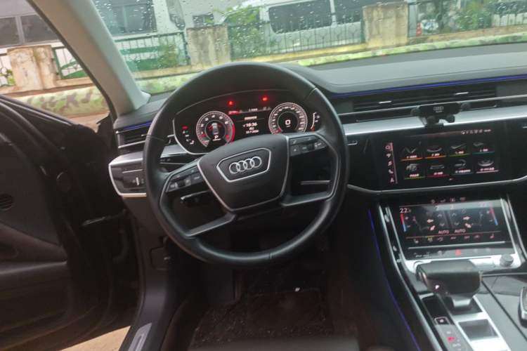 Used Audi A8 2019 A8L 50 TFSI quattro Comfort Model Steering Wheel