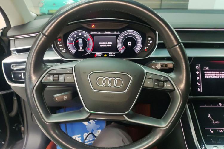 Used Audi A8 2019 Plus A8L 50 TFSI quattro Comfort Model Steering Wheel