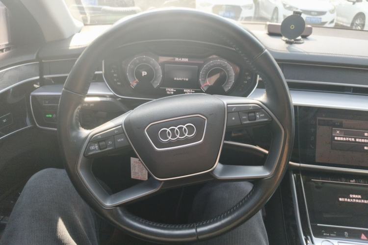 Used Audi A8 2019 Plus A8L 50 TFSI quattro Comfort Model Steering Wheel