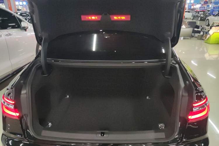 Used Audi A8 2019 Plus A8L 50 TFSI quattro Luxury Model Trunk