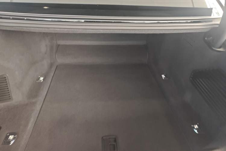 Used Audi A8 2019 A8L 50 TFSI quattro Comfort Model Trunk