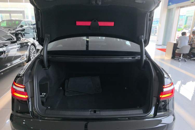 Used Audi A8 2019 Plus A8L 50 TFSI quattro Comfort Model Trunk