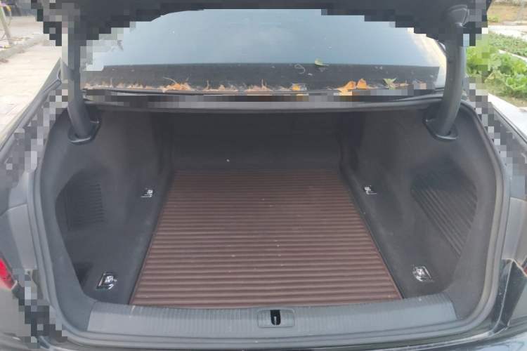 Used Audi A8 2019 Plus A8L 50 TFSI quattro Comfort Model Trunk