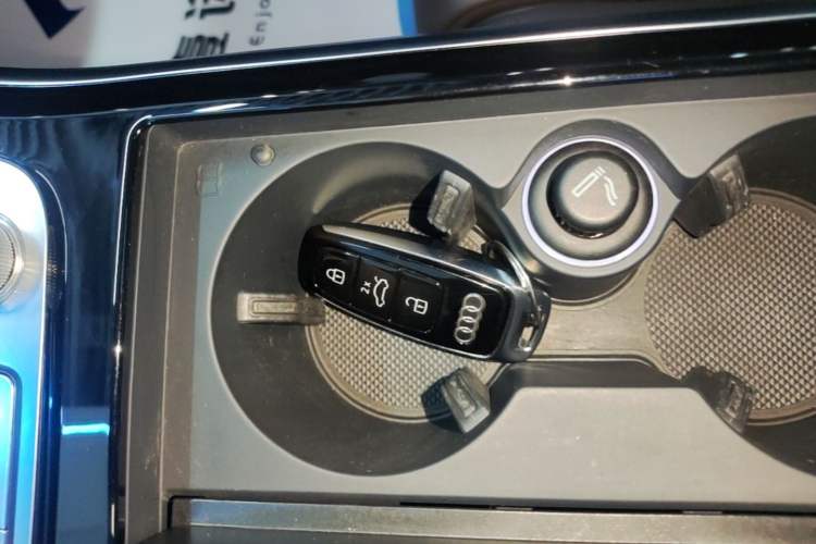 Used Audi A8 2019 Plus A8L 50 TFSI quattro Comfort Model Vehicle Key