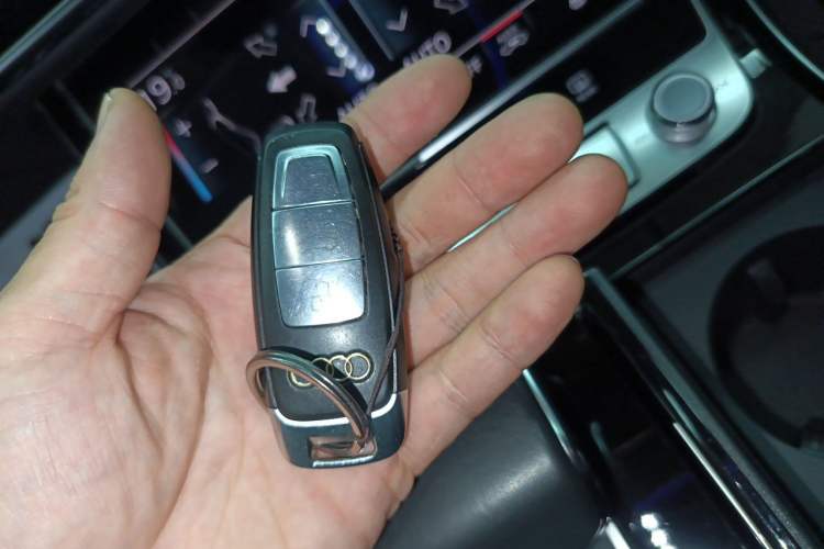Used Audi A8 2019 A8L 50 TFSI quattro Comfort Model Vehicle Key