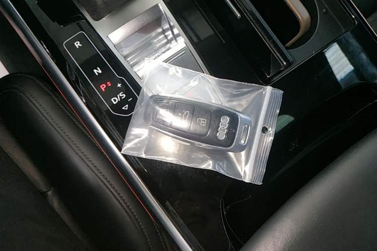 Used Audi A8 2019 Plus A8L 50 TFSI quattro Comfort Model Vehicle Key
