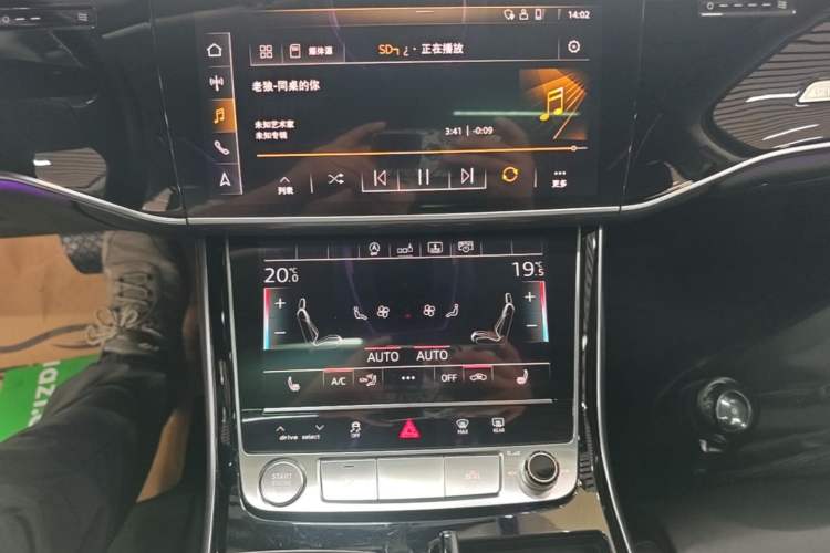 Used Audi A8 2019 Facelifted Plus A8L 50 TFSI quattro Comfort Version Audio And AC Panel