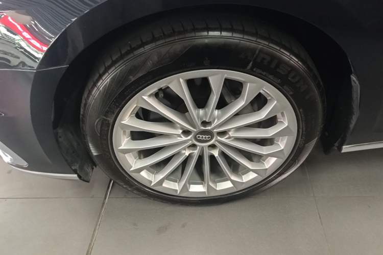 Used Audi A8 2019 Facelifted Plus A8L 50 TFSI quattro Comfort Version Exterior 4
