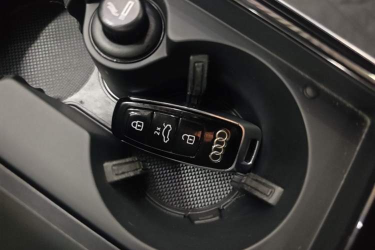 Used Audi A8 2019 Facelifted Plus A8L 50 TFSI quattro Comfort Version Interior 1