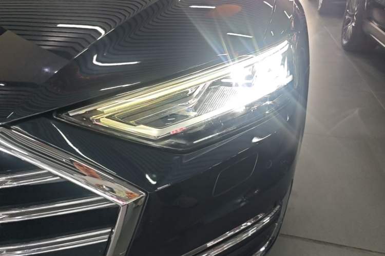 Used Audi A8 2019 Facelifted Plus A8L 50 TFSI quattro Comfort Version Left Front Headlight