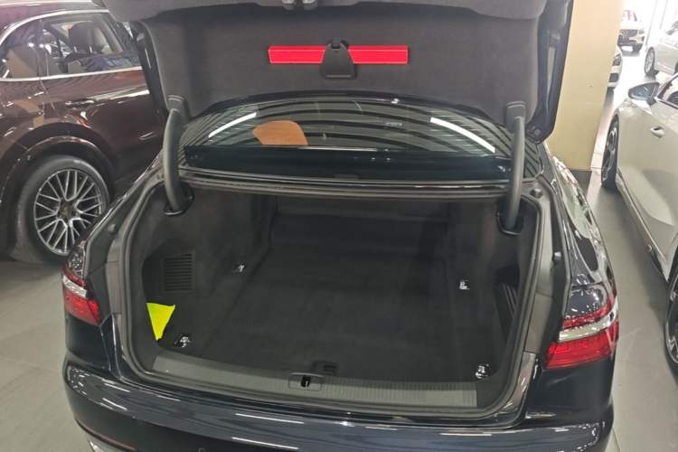Used Audi A8 2019 Facelifted Plus A8L 50 TFSI quattro Comfort Version Trunk