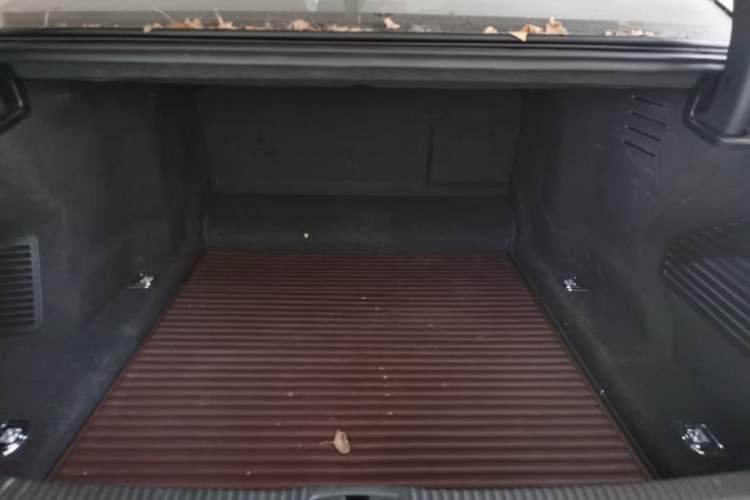Used Audi A8  Trunk