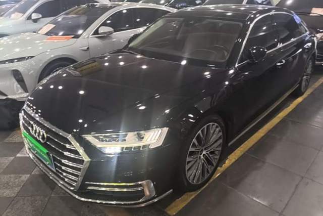 Audi A8 2021 A8L 55 TFSI quattro Luxury Model с пробегом