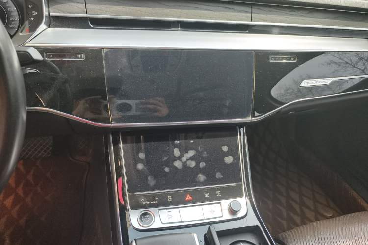 Used Audi A8 2021 A8L 50 TFSI quattro Comfort Model Audio And AC Panel