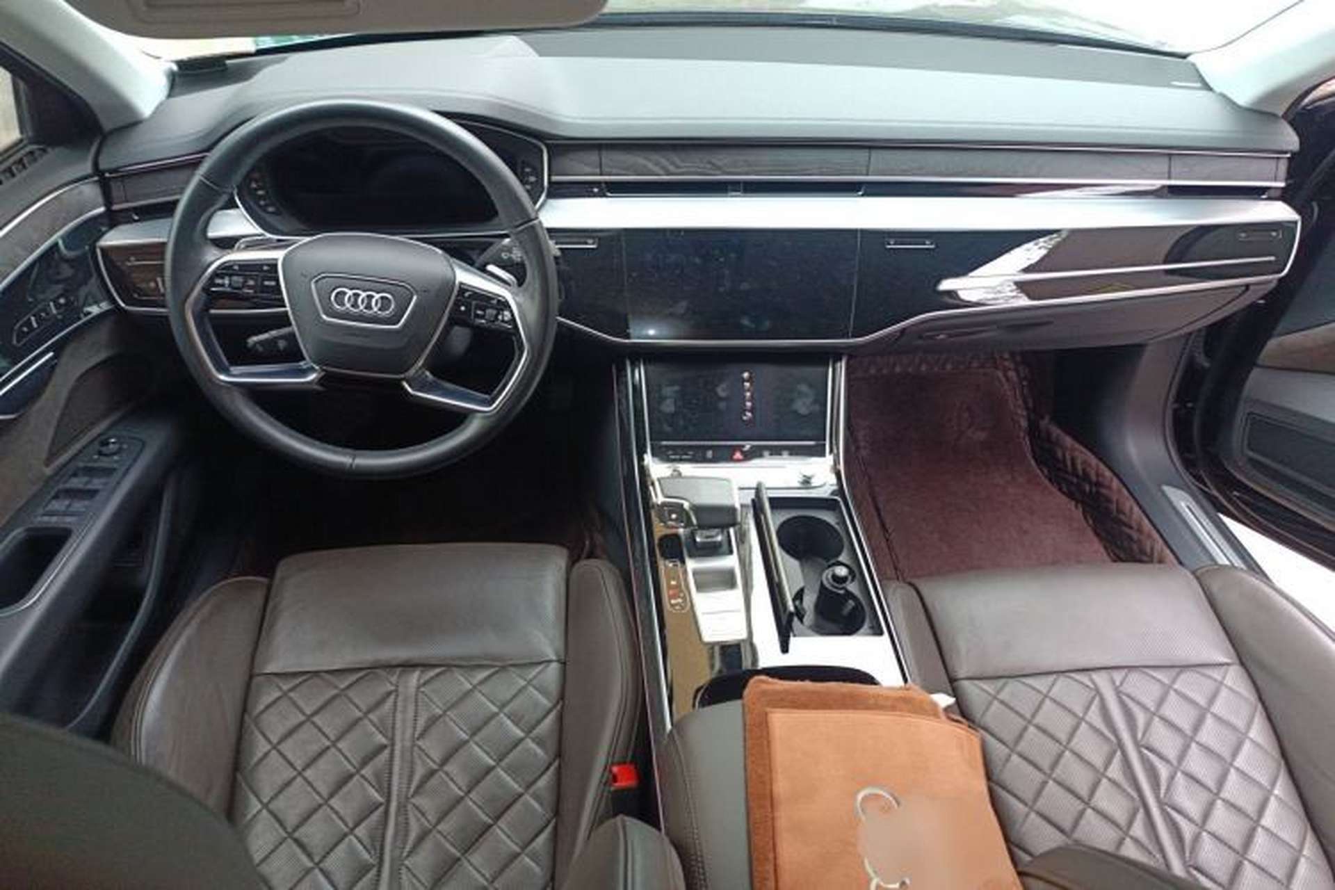 Used Audi A8 2021 A8L 50 TFSI quattro Comfort Model Center Console
