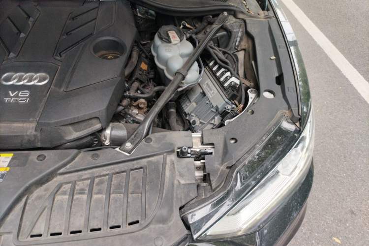 Used Audi A8 2021 A8L 55 TFSI quattro Luxury Model Engine Bay Left