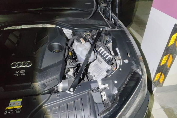 Used Audi A8 2021 A8L 55 TFSI quattro Luxury Model Engine Bay Left