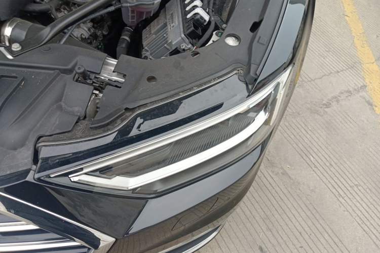 Used Audi A8 2021 A8L 50 TFSI quattro Comfort Model Engine Bay Left
