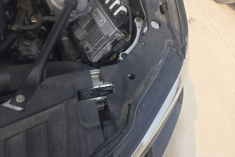 Used Audi A8 2021 A8L 50 TFSI quattro Comfort Model Engine Bay Left