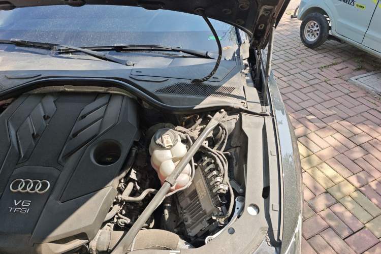 Used Audi A8 2021 A8L 50 TFSI quattro Comfort Model Engine Bay Left
