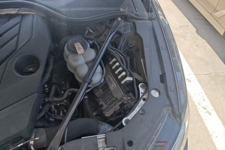Used Audi A8 2021 A8L 50 TFSI quattro Comfort Model Engine Bay Left