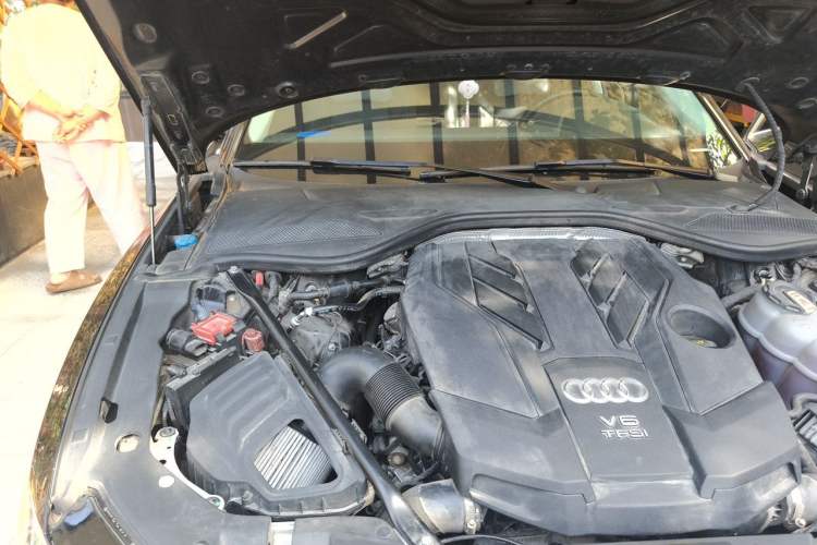 Used Audi A8 2021 A8L 50 TFSI quattro Comfort Model Engine Bay Right
