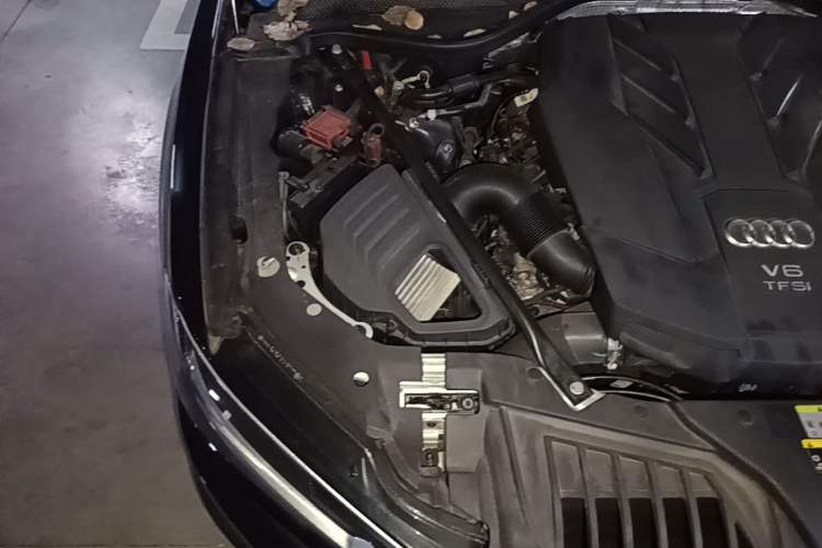 Used Audi A8 2021 A8L 50 TFSI quattro Comfort Model Engine Bay Right