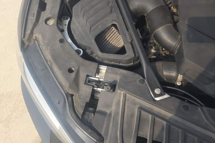 Used Audi A8 2021 A8L 50 TFSI quattro Comfort Model Engine Bay Right