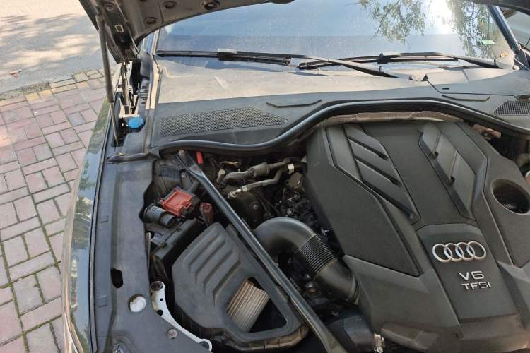 Used Audi A8 2021 A8L 50 TFSI quattro Comfort Model Engine Bay Right