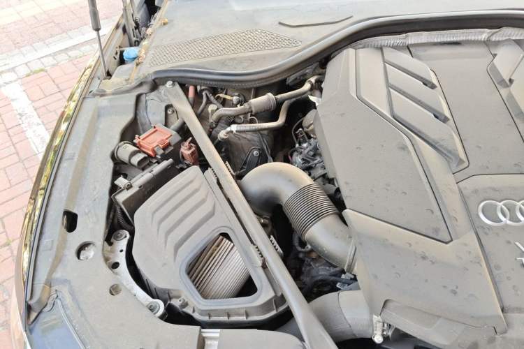 Used Audi A8 2021 A8L 50 TFSI quattro Comfort Model Engine Bay Right