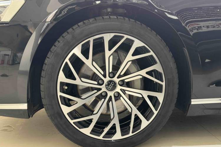 Used Audi A8 2021 A8L 50 TFSI quattro Comfort Model Exterior 6