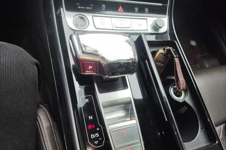 Used Audi A8 2021 A8L 50 TFSI quattro Comfort Model Gear Lever