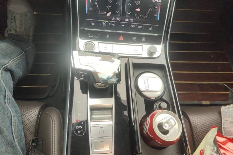 Used Audi A8 2021 A8L 50 TFSI quattro Comfort Model Gear Lever