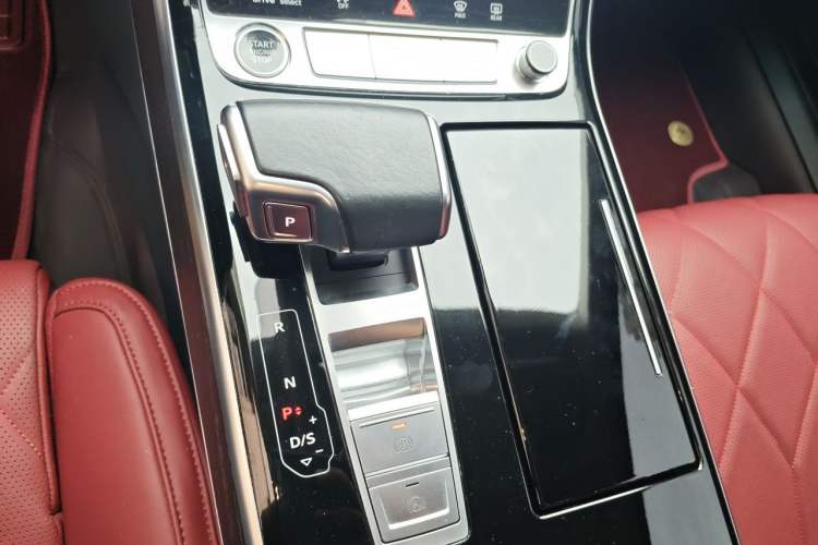 Used Audi A8 2021 A8L 50 TFSI quattro Comfort Model Gear Lever