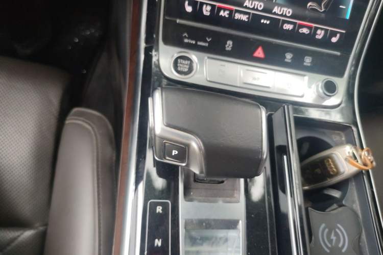 Used Audi A8 2021 A8L 55 TFSI quattro Luxury Model Gear Lever